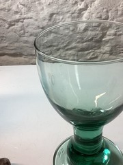4 Crate and Barrel BARCELONA Aquamarine Jade Green Glass Goblets/Barware/Wine 7”