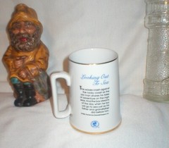 FISHERMAN VASE NORMAN ROCKWELL MUG RED LOBSTER LIGHTHOUSE GLASS LOT SOLD AS IS