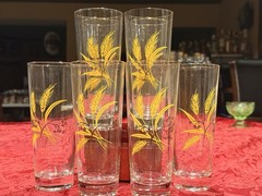 Classic Vintage Homer Laughlin Golden Wheat Glass Set of 9 Ex Cond 7” Gold Rim