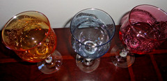 CRISTALLERIA FRATELLI FUMO SET / 3 ETCHED AMBER BLUE & PURPLE WINE GLASSES ITALY