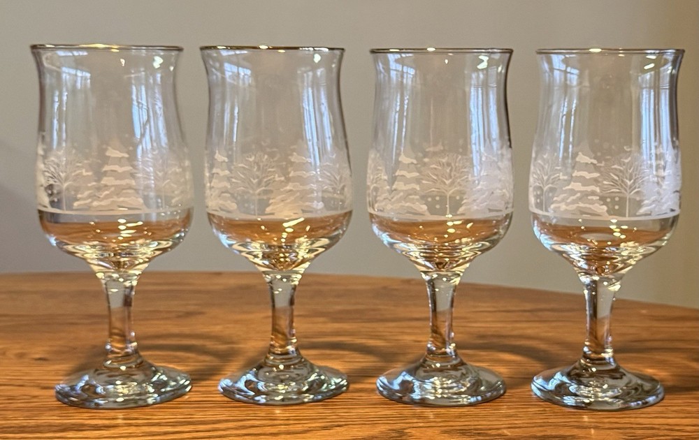 Libbey Pines Etched Winter Trees 10 oz Wine Goblets Set of 4 Holiday Glasses 7”