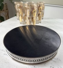 6 MCM HIGHBALL COCTAIL GLASSES GOLD COURTESAN FEMALE PORTRAITS & FORMICA TRAY.