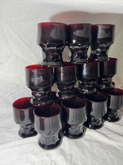 Georgian Ruby Red Honeycomb Thumbprint 9oz Tumbler Set of 16 4.25″