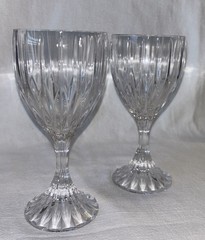 Mikasa Park Lane Wine Glass Blown Virtual Designed Bowl/Ribbed Stem