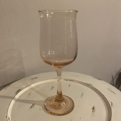 Lenox Tulip Wine Glass Heather Pink Design 8 7/8″ tall- 1 Glass