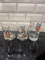 VTG International Marmalade Goose Apple Cottage 2 Rocks 1 Juice Glasses
