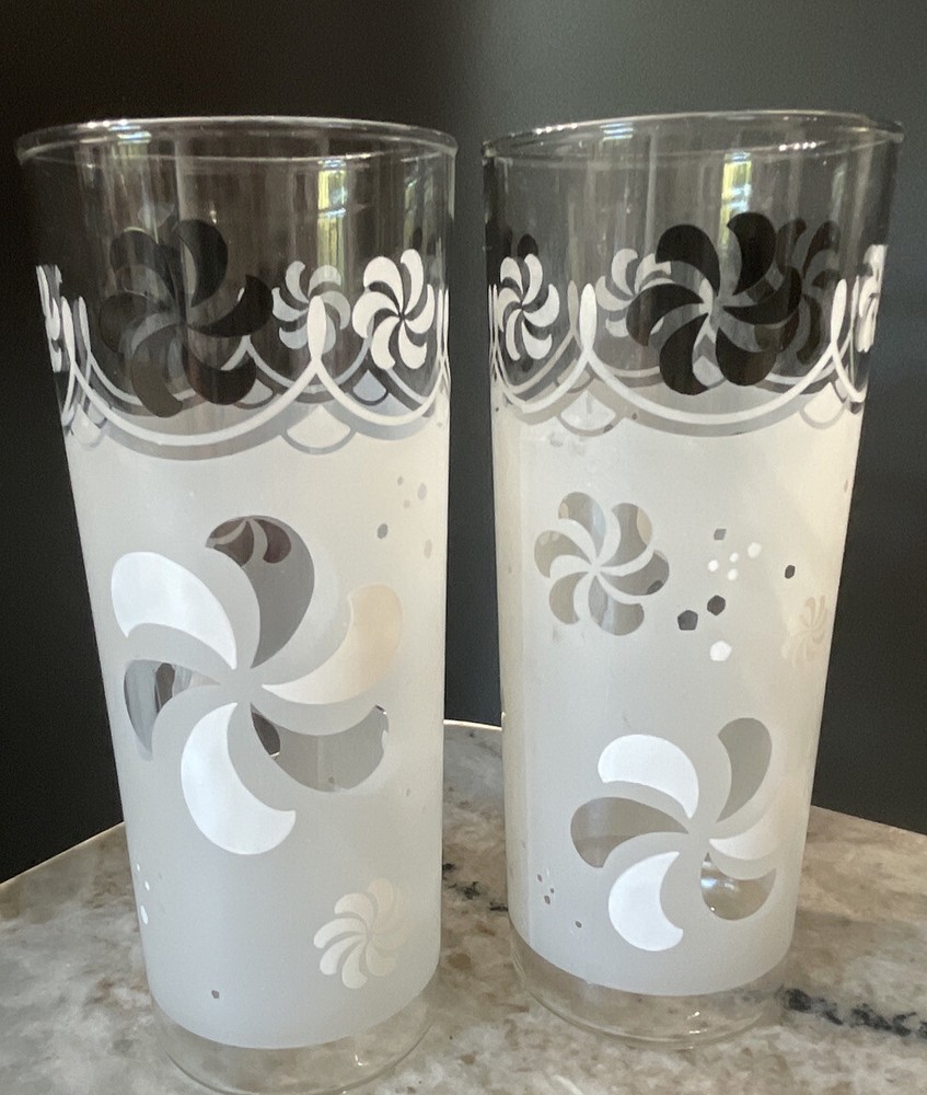 Vintage Frosted Black White Pinwheels Set Of 2 Tumbler Drinking Glasses MCM