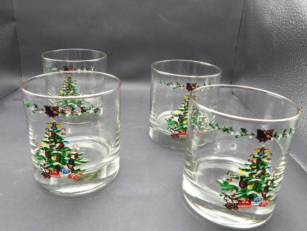 Vintage Johnson Bros Victoria Christmas Old Fashioned Glasses England Set of 4
