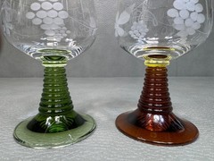 Pair of German Roemer Beehive Amber and Green Wine Glasses Grapes Design