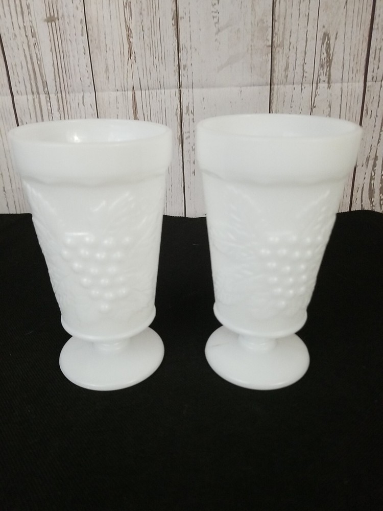 VINTAGE MILK GLASS SHORT STEMMED GLASSES/GOBLETS GRAPE DESIGN SET OF 2
