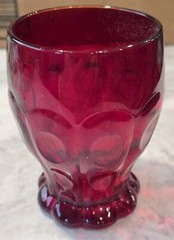 ANTIQUE 1933 FENTON DEEP RUBY RED ARCHED PANEL AND THUMBPRINT TUMBLER