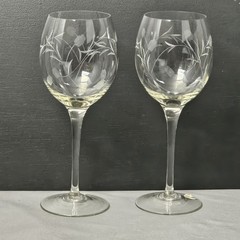 Etched Crystal Wine Glasses Set of 2 Excellent Condition Bulgaria 14 oz.