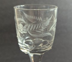 Vintage Floral Etched 6 Ball Flowers And Stems Hexagonal Stem Cordial Glass