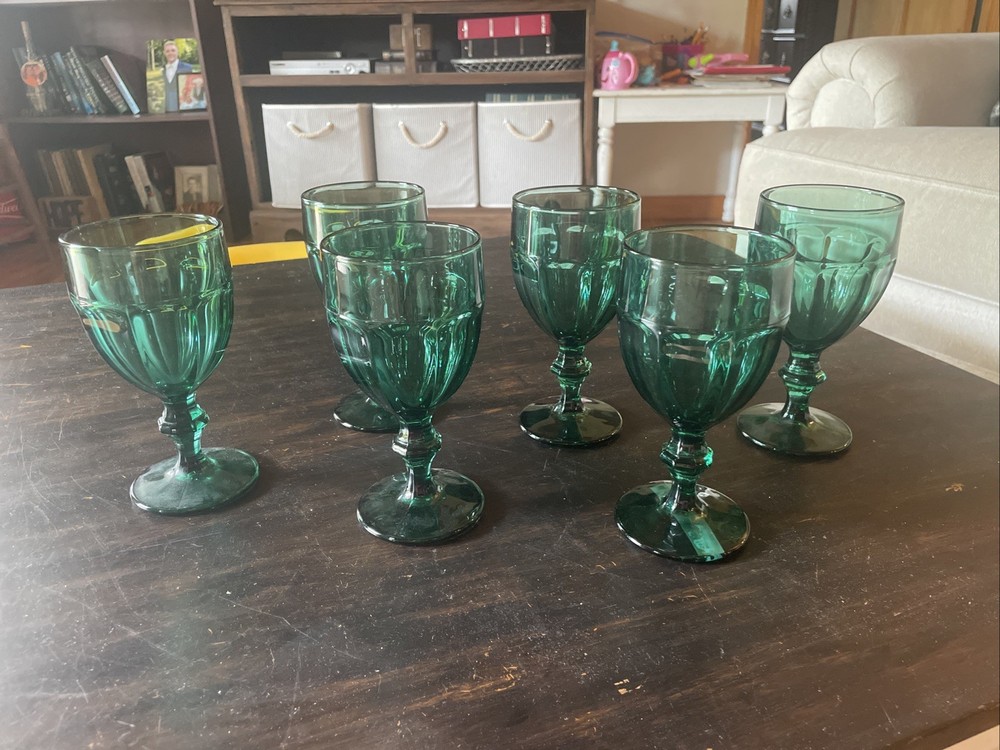 Vintage Emerald Green 7” Wine Goblets. Set of 6