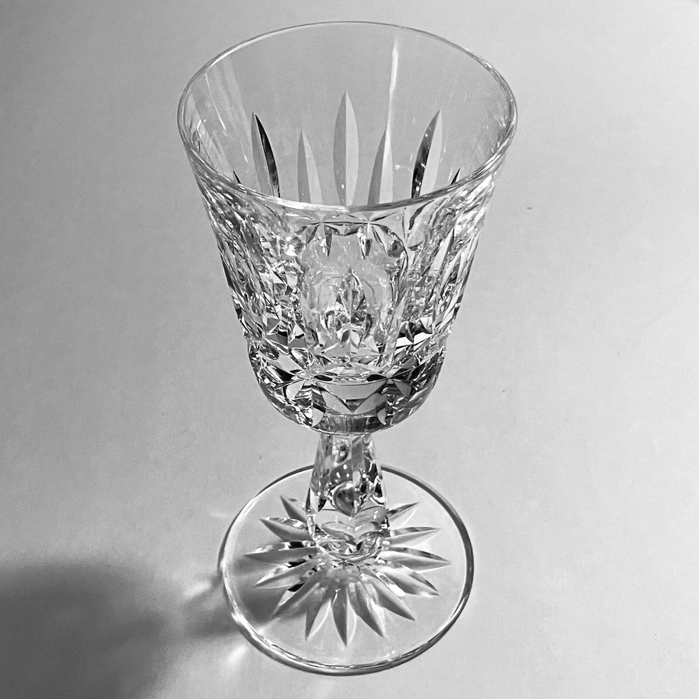 WATERFORD ROSSLARE Claret Wine Glass / FINE IRISH CRYSTAL / Hand Cut / TINY CHIP