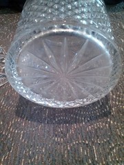 BEAUTIFUL CRYSTAL CUT GLASS BISCUIT / CANDY COVERED JAR APPROX. 6 IN. TALL