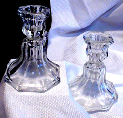 Set of 2 – Anchor Hocking Crystal Finger Loop Candlestick Holder 4 7/8″ high