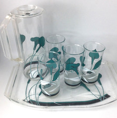 Vintage Culver Mid Century Acrylic Lucite Tray Jug Lid Glasses Calla Lilies