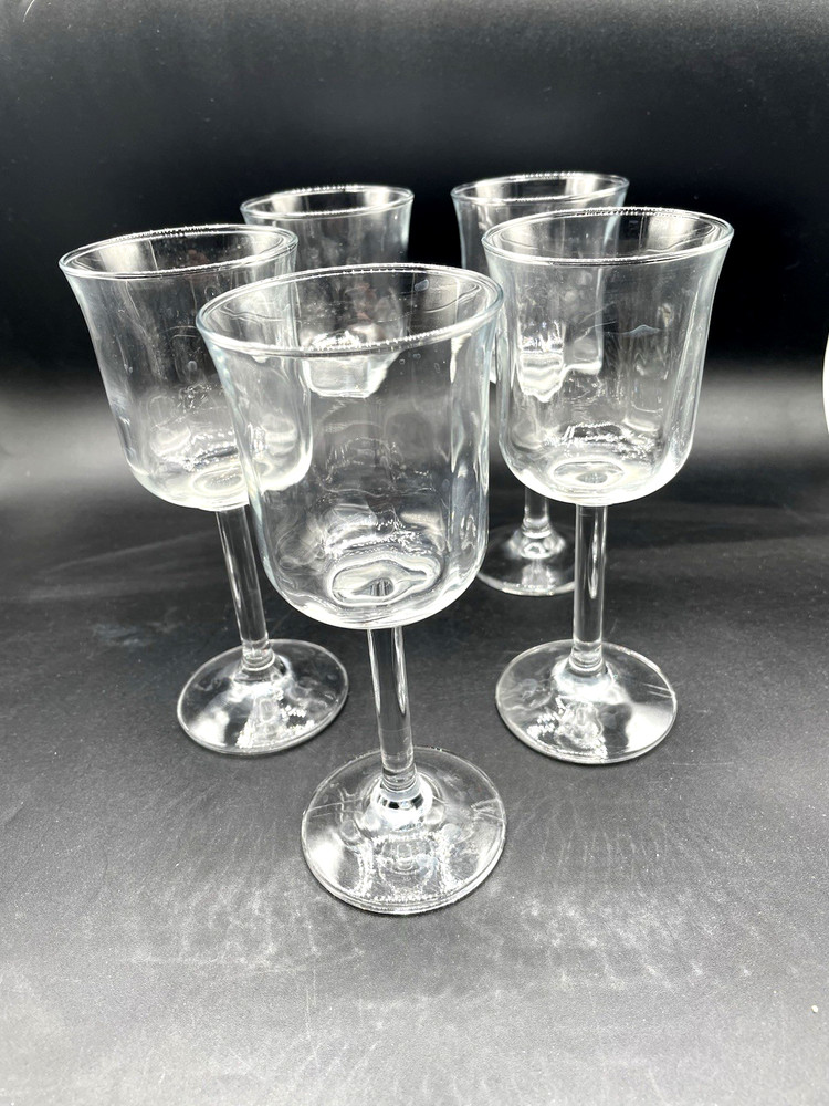 Anchor Hocking Wine Glasses Moments Vintage 5.5 ozs Set of 5