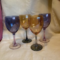 4 VTG Iridescent Wine Water Glasses Goblets 7.25”- 2 Amber w/Green 2 Blue w/Pink