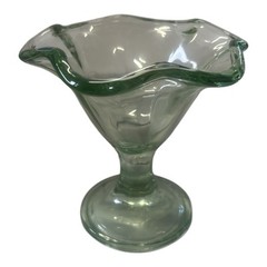 Ice Cream Sundae Dessert Stemmed Tulip Shaped Green Glass Diner Ruffle Lot of 2