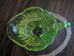 URANIUM MOSSER ART GLASS CAMBRIDGE OHIO VASELINE DAHLIA PATTERN – 8″ PITCHER