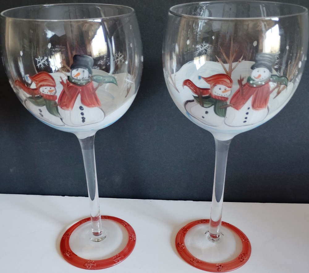 Set of 2 Hand Painted Snowman Christmas Wine Glasses Glossy Finish Decorative