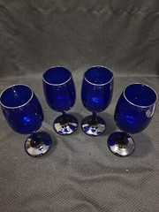 Set Of 4 Vintage Libbey Glass Cobalt Blue 8oz Wine Glasses