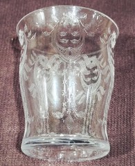 8 ANTIQUE VICTORIAN FLINT ETCHED GLASS TUMBLERS 5.5″ & 2.25″ WHISKEY 1885 Glows