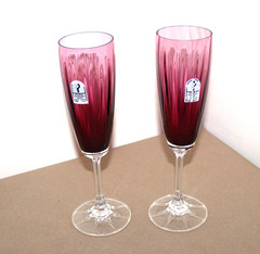 Pilgrim Cranberry Glass Fluted Champagne Glasses 9″ Ribbed- Handmade w/ GOLD USA