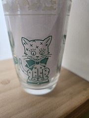 Vtg Swanky Swig Kraft Kiddie Cups Children Juice Glass Kittens & Bunnies Green