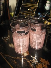 Set of 4 Mid Century Pink & Black Design 5″ Tall x 2.5″ Diameter Perfect