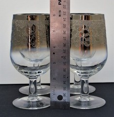 VINTAGE FRANCE RETRO SILVER FADE GLASS 4 WINE GOBLETS DECORATED W/ GRAPES