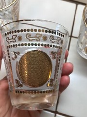 3 VTG MID CENTURY LOW BALL GLASSES AZTEC MEDALLION PATTERN GOLD ACCENTS