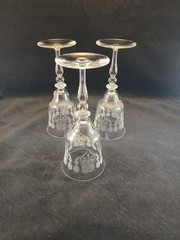 Vintage Etched Floral Scroll Stemware 9 1/2″ Tall Wine Glass