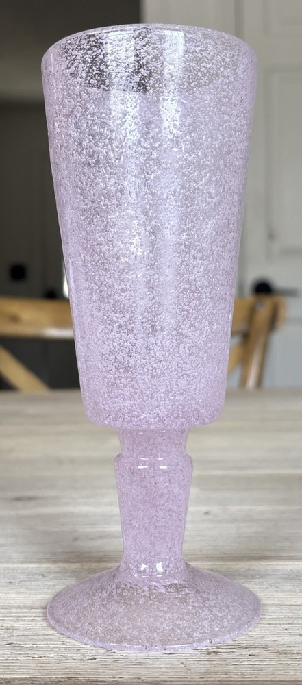 Memento Synth Pink Flute Glass 6 7/8”