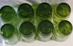 Vtg Green Glass Tumblers Daisy Floral 9 oz Heavy Bottom Set of 8 Retro