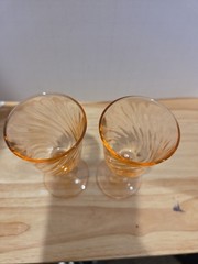 Vintage ARCOROC France Pink Swirl Cordial Glasses Set Of 2..4″x2″