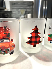Culver Christmas Glasses Set 5 Vintage Frosted Elfs Reindeer Tree Must SEE