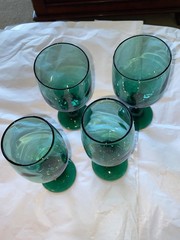 Premiere Dark Green by LIBBEY GLASS COMPANY 2 Water + 2 Wine