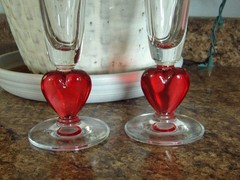 (2) Pair Red Heart Glass Champagne Flutes Toasting Glasses Set 8 1/2″