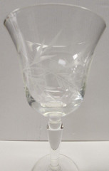 Unmarked Clear Etched Floral Wine Glasses Set 4 Decorative Stemware Barware