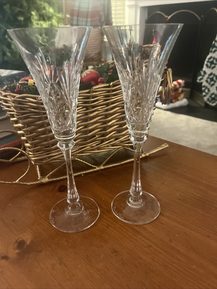 Oscar de la Renta WALDORF Crystal Toasting Flutes 8 7/8″ PAIR
