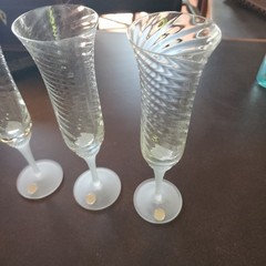 VALERIE Frosted Stem Champagne Flute 9.5″ Crystal Clear 6oz optic swirl bowl