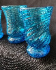 Vintage Mid Century Hand-Blown Spiral Swirl Blue Glasses 6 Mini Small 3″ Footed