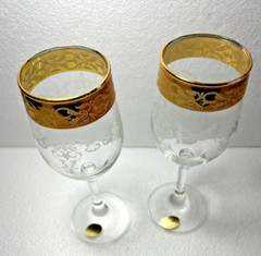 Two Bernini Crystal Stemware Wine Glasses – 7.5 inches tall