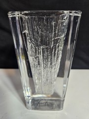 DAUM Frosted Crystal Vase Mod4