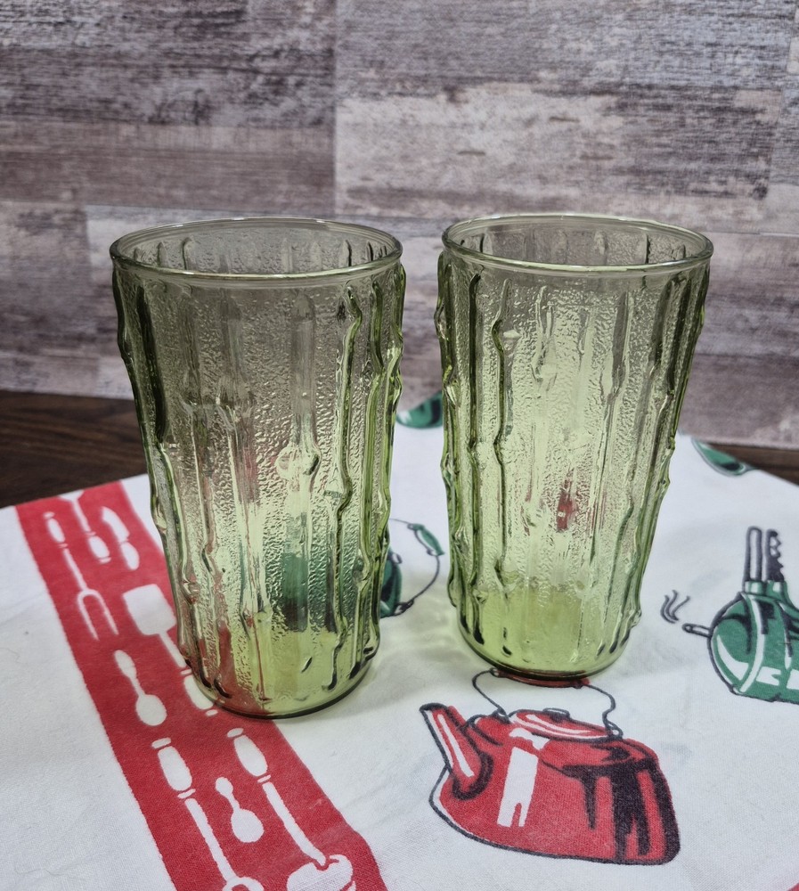 Set of 2 MCM Anchor Hocking Tahiti Bamboo Avocado drinking glasses 5.25″ x 2.75″