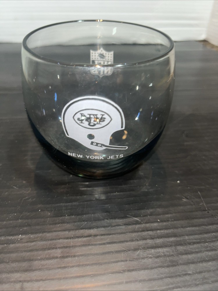 New York Jets Helmet NFL Smokey Vintage Football Drink Glass