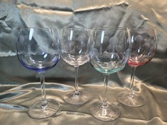 Vintage Handblown Etched Polka Dot Wine Glasses. Set of 4